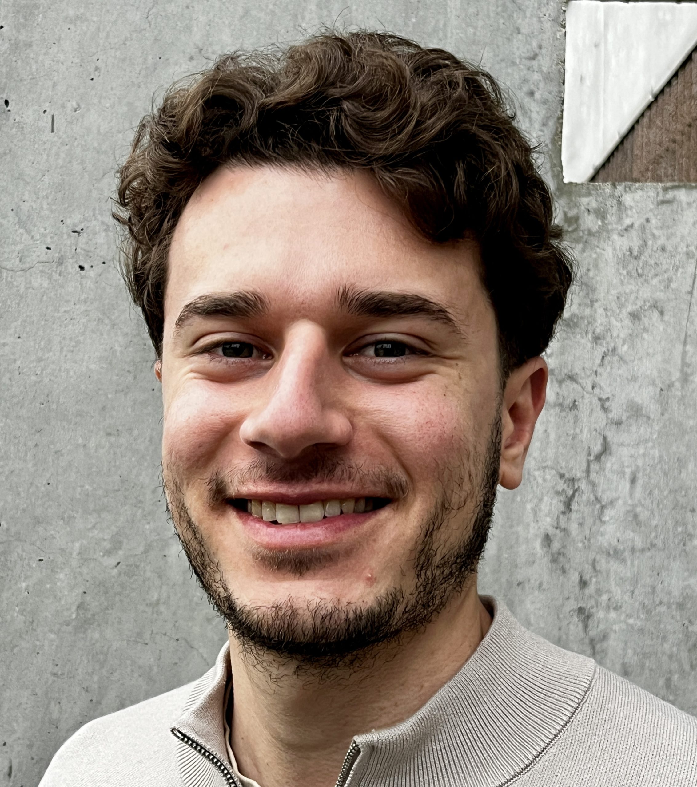 Kayvan Imthurn